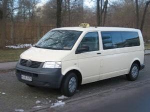Der Taxi Mann! Sie brauchen ein Taxi, wir sind da!